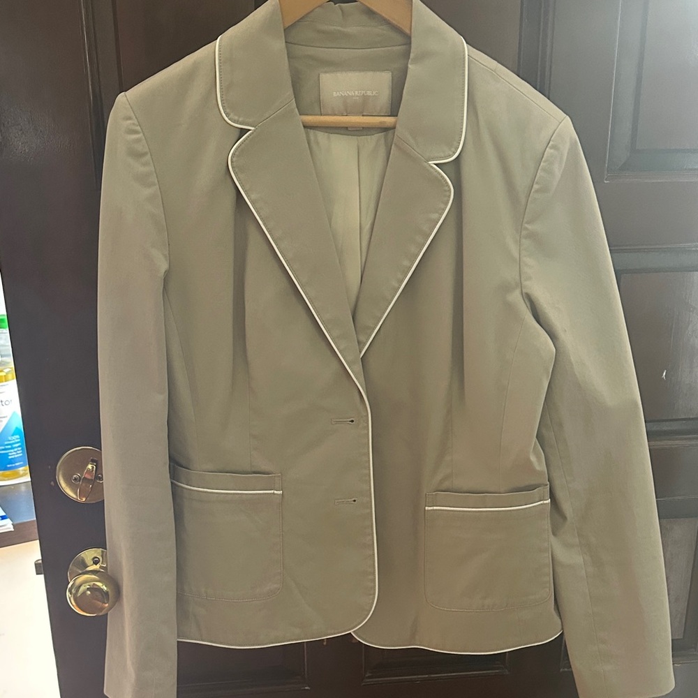 Banana Republic beige Blazer with White Piping